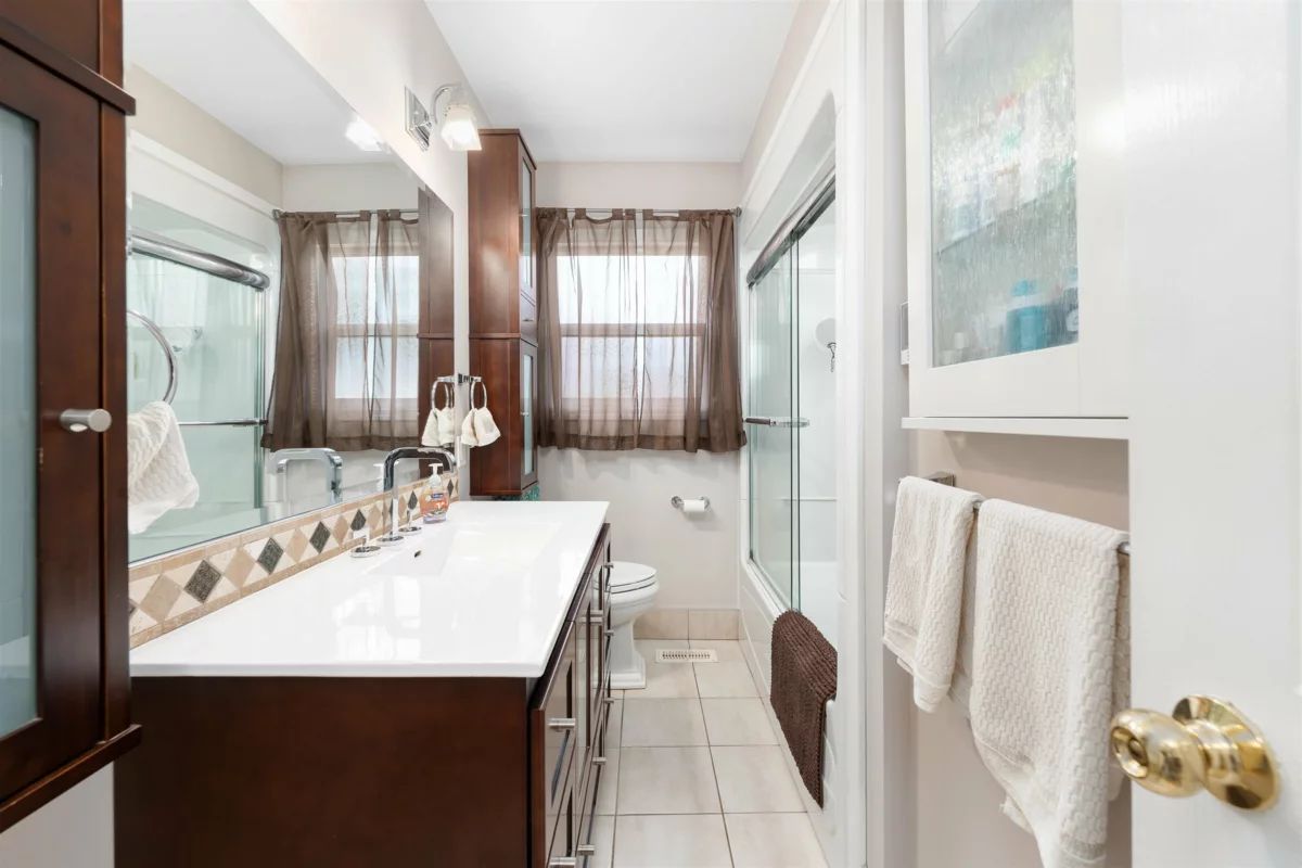 Loft / Bonus Room Photo of 10257 125 Street, Surrey, BC