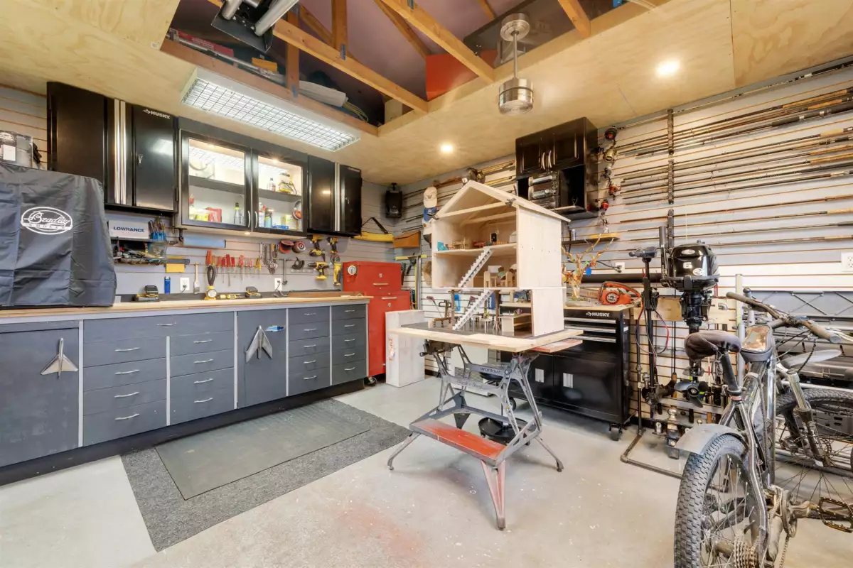 Neighborhood Park Photo Near 10257 125 Street, Surrey, BC