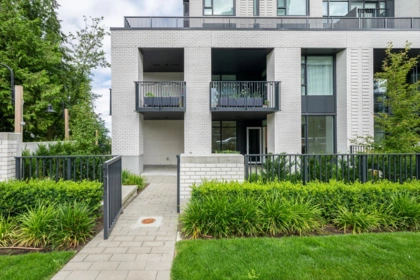 201 8750 University Crescent, Burnaby, BC, Burnaby — Apartment/Condo for sale