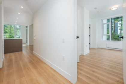 201 8750 University Crescent, Burnaby, BC, Burnaby — Apartment/Condo for sale
