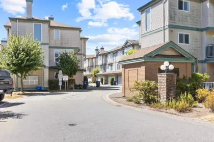 23 22800 Windsor Court, Richmond, BC, Richmond — Townhouse for sale
