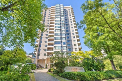 904 7321 Halifax Street, Burnaby, BC, Burnaby — Apartment/Condo for sale