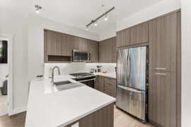 MLS R3035091