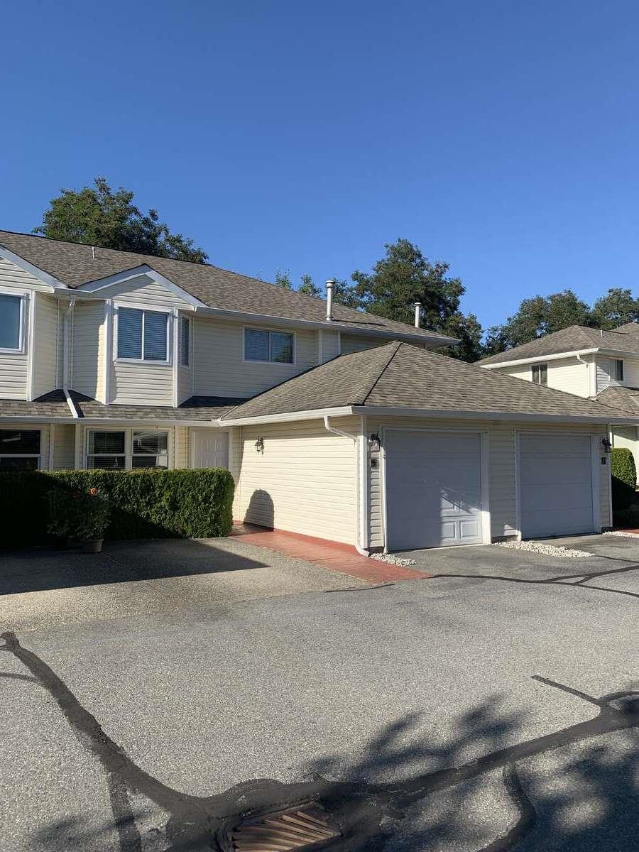 Walk-In Closet Photo of 9 21928 48 Avenue, Langley, BC