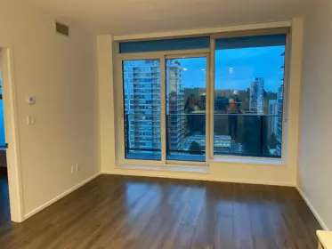2103 3809 Evergreen Place, Burnaby, BC, Burnaby — Apartment/Condo for sale
