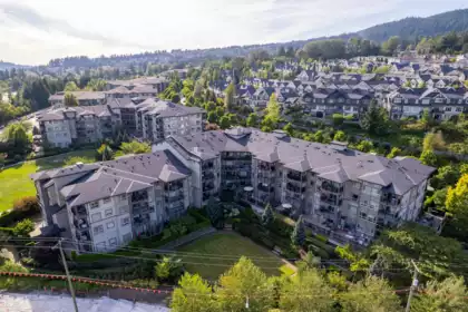 318 3178 Dayanee Springs Boulevard, Coquitlam, BC, Coquitlam — Apartment/Condo for sale