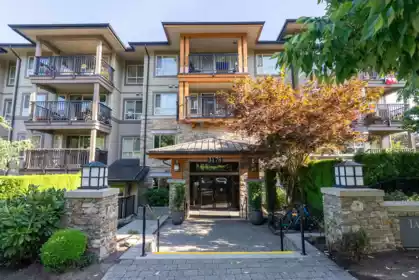318 3178 Dayanee Springs Boulevard, Coquitlam, BC, Coquitlam — Apartment/Condo for sale