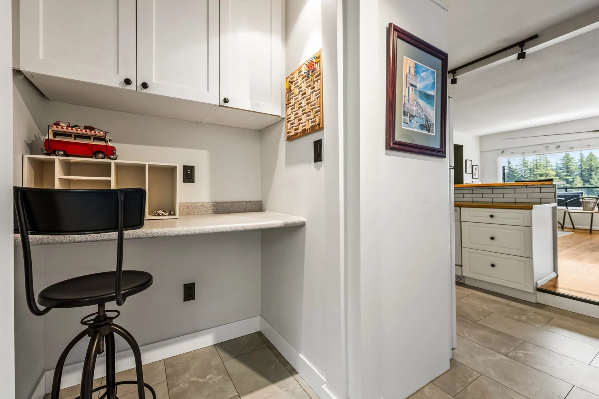 Bedroom 4 Photo of 312 Munroe Avenue, Cultus Lake, BC