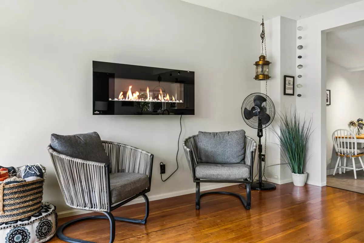 Laundry Room Photo of 312 Munroe Avenue, Cultus Lake, BC