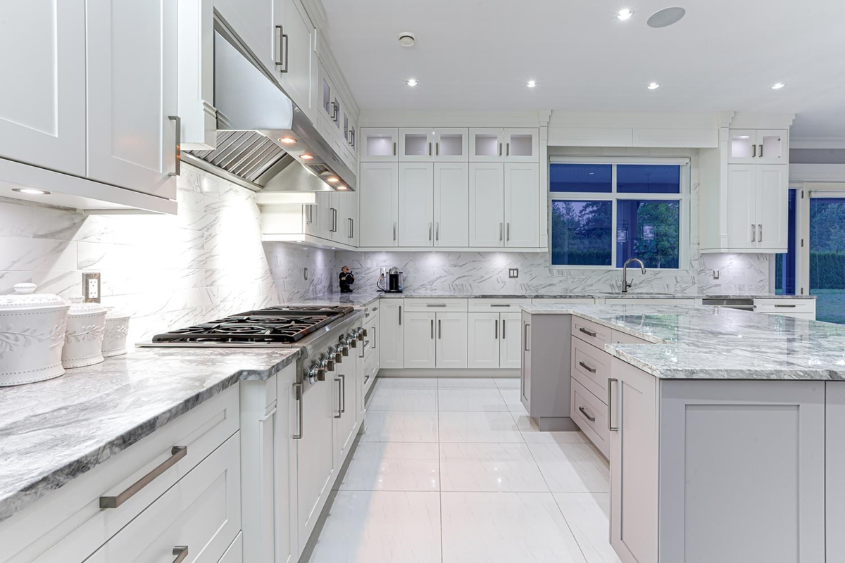 Guest Bathroom Photo of 22488 40 Avenue, Langley, BC