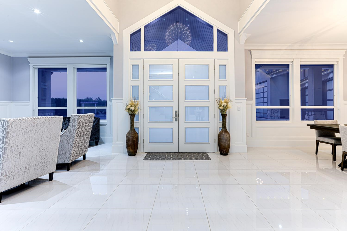 Living Room Photo of 22488 40 Avenue, Langley, BC