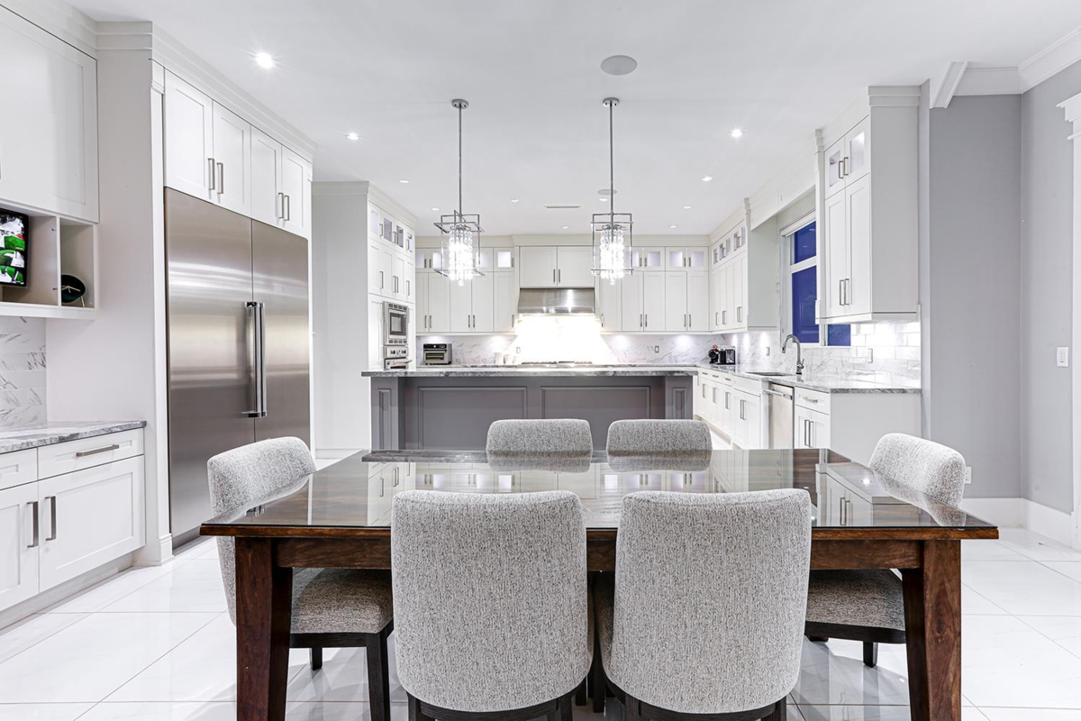 Primary Bathroom Photo of 22488 40 Avenue, Langley, BC