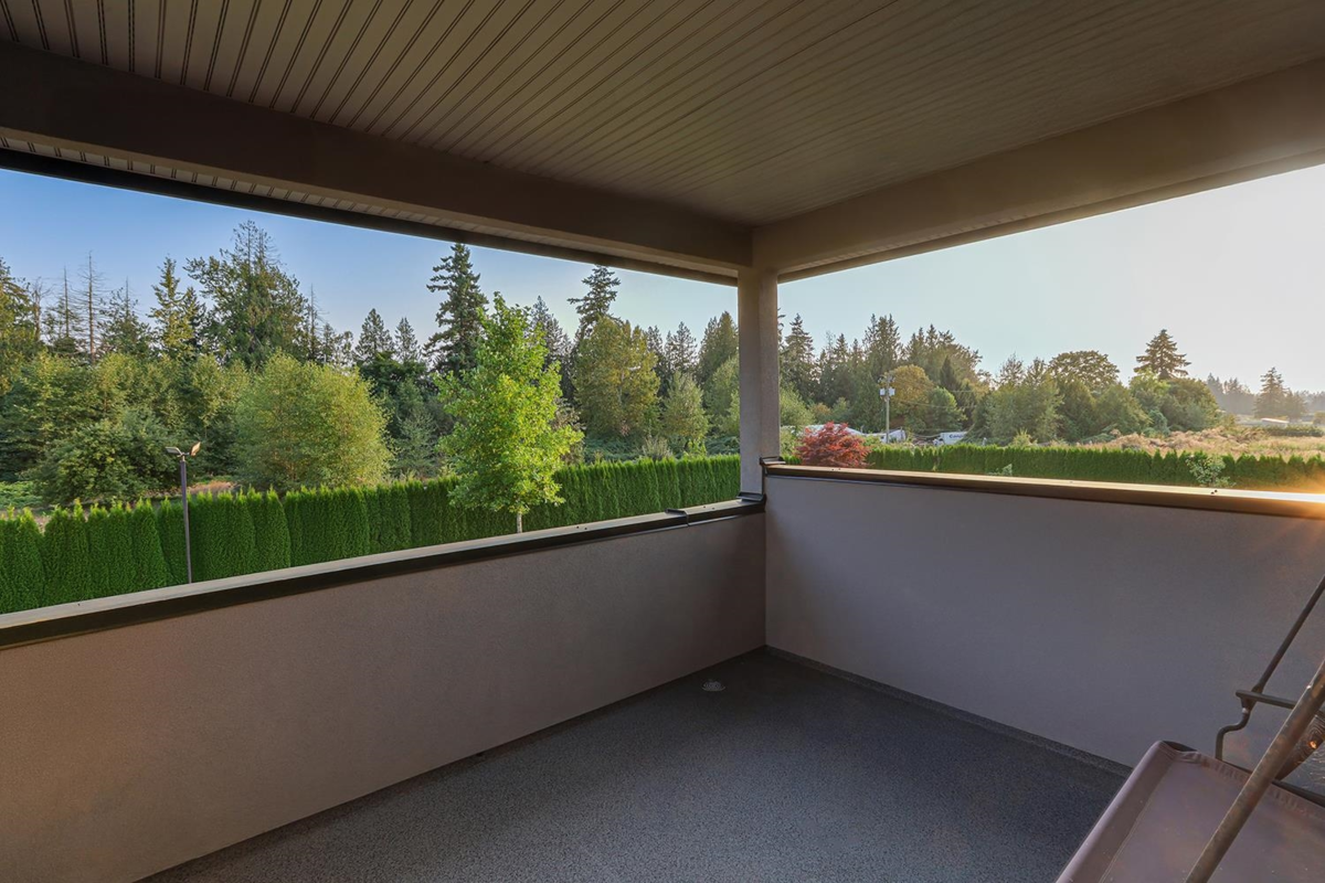 Staircase Photo of 22488 40 Avenue, Langley, BC