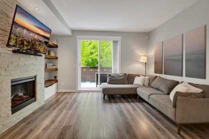 33 18983 72a Avenue, Surrey, BC, Surrey — Townhouse for sale