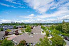 213 163 175a Street, Surrey, BC