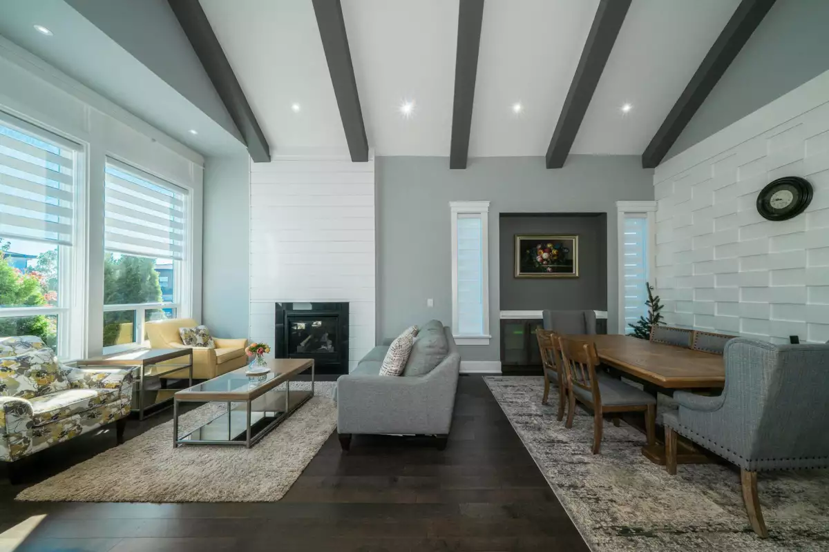 Dining Area Photo of 15441 76b Avenue, Surrey, BC