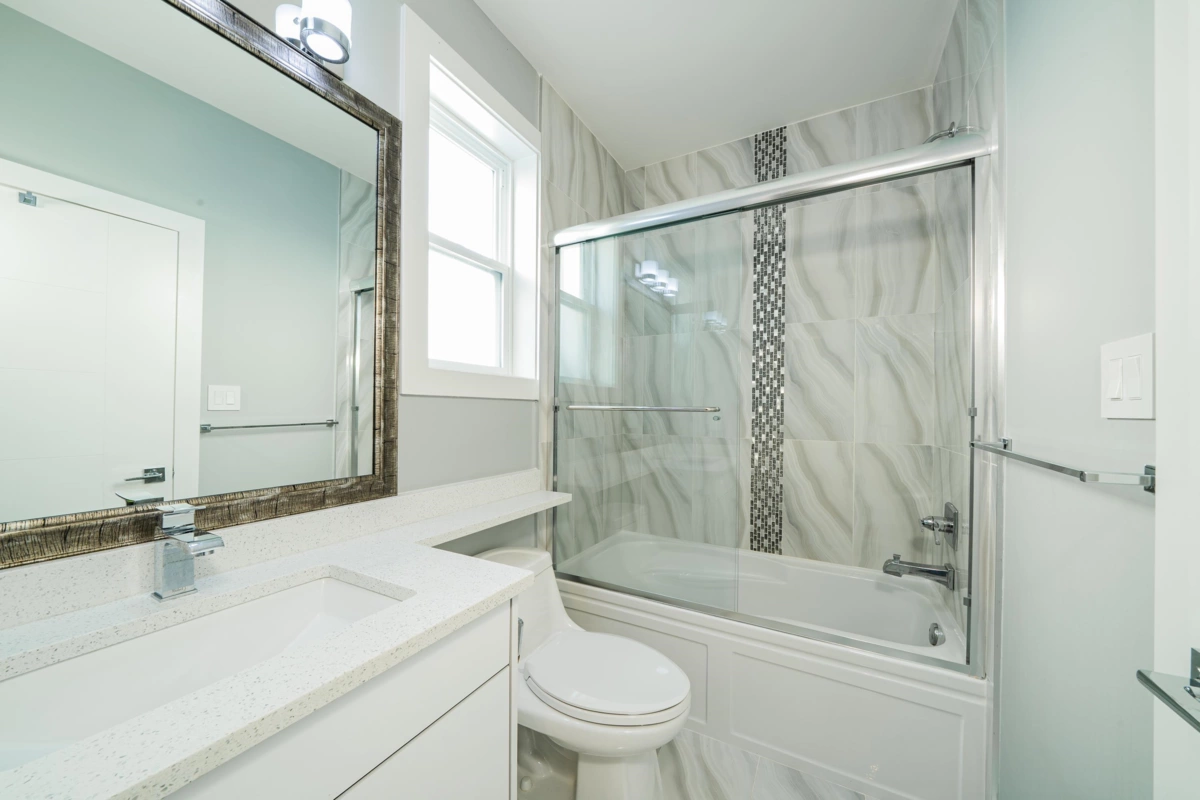 Laundry Room Photo of 15441 76b Avenue, Surrey, BC