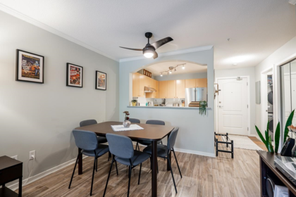 208 22022 49 Avenue, Langley, BC, Langley — Apartment/Condo for sale