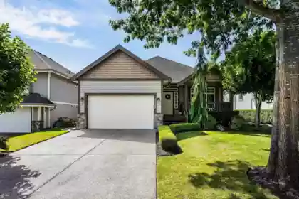 35448 Nakiska Court, Abbotsford, BC, Abbotsford — Single Family Residence for sale