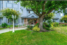 203 1378 Fir Street, White Rock, BC