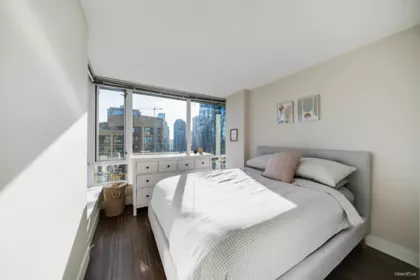 1602 1088 Richards Street, Vancouver, BC, Vancouver — Apartment/Condo for sale