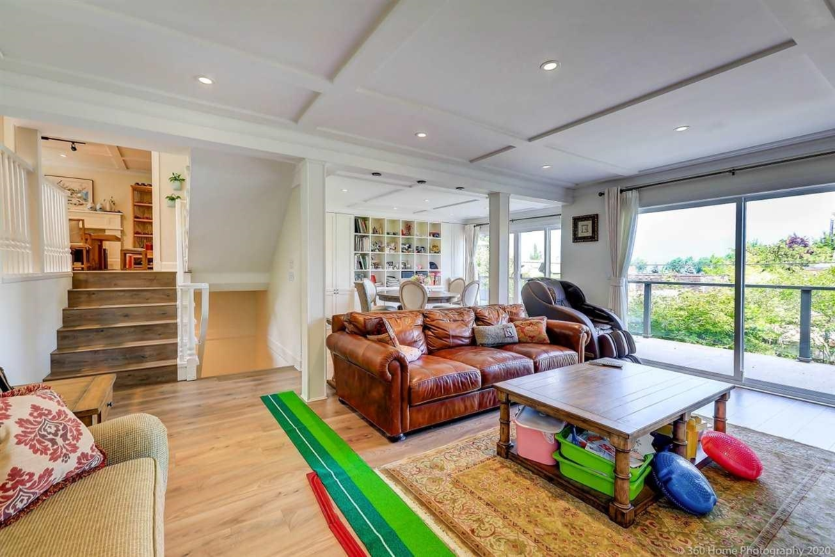 Dining Area Photo of 4333 Locarno Crescent, Vancouver, BC