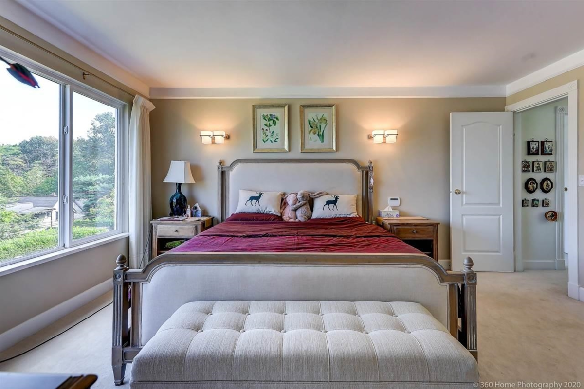 Primary Bathroom Photo of 4333 Locarno Crescent, Vancouver, BC