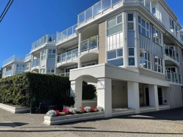 305 15367 Buena Vista Avenue, White Rock, BC, White Rock — Apartment/Condo for sale