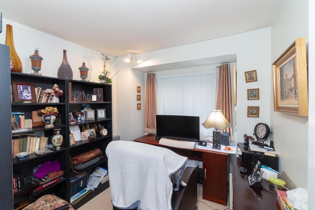Bedroom 2 Photo of 100 E Kensington Road, North Vancouver, BC