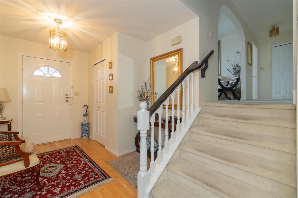 Primary Bathroom Photo of 100 E Kensington Road, North Vancouver, BC