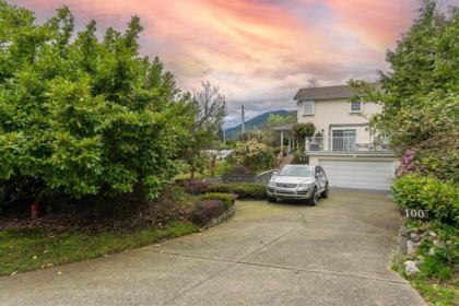 100 E Kensington Road, North Vancouver, BC