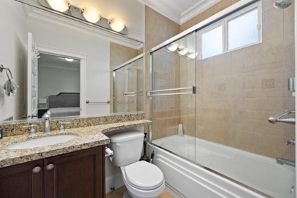 Hallway Photo of 15093 Buena Vista Avenue, White Rock, BC