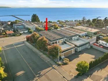 15093 Buena Vista Avenue, White Rock, BC, White Rock — Single Family Residence for sale