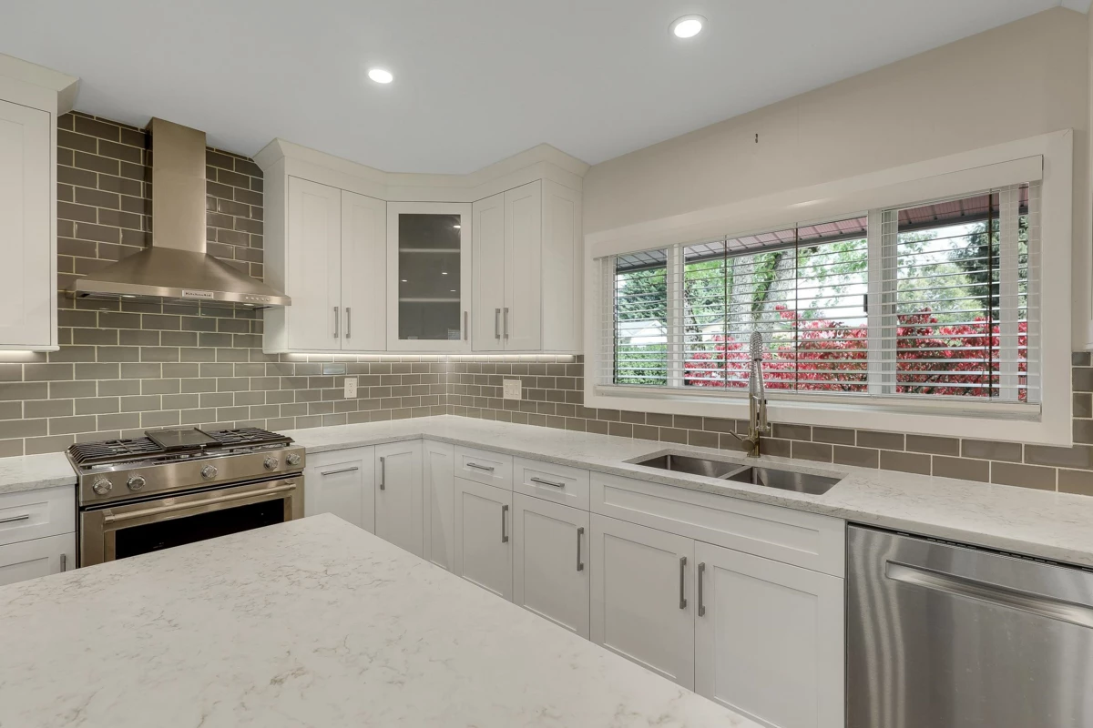 Fitness Center Photo Near 9671 153a Street, Surrey, BC