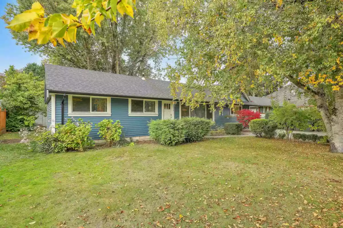 Primary Bathroom Photo of 9671 153a Street, Surrey, BC