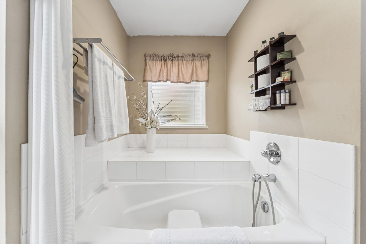 Hallway Photo of 22337 Sharpe Avenue, Richmond, BC