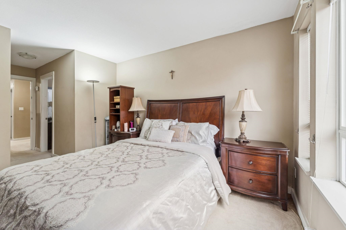 Laundry Room Photo of 22337 Sharpe Avenue, Richmond, BC