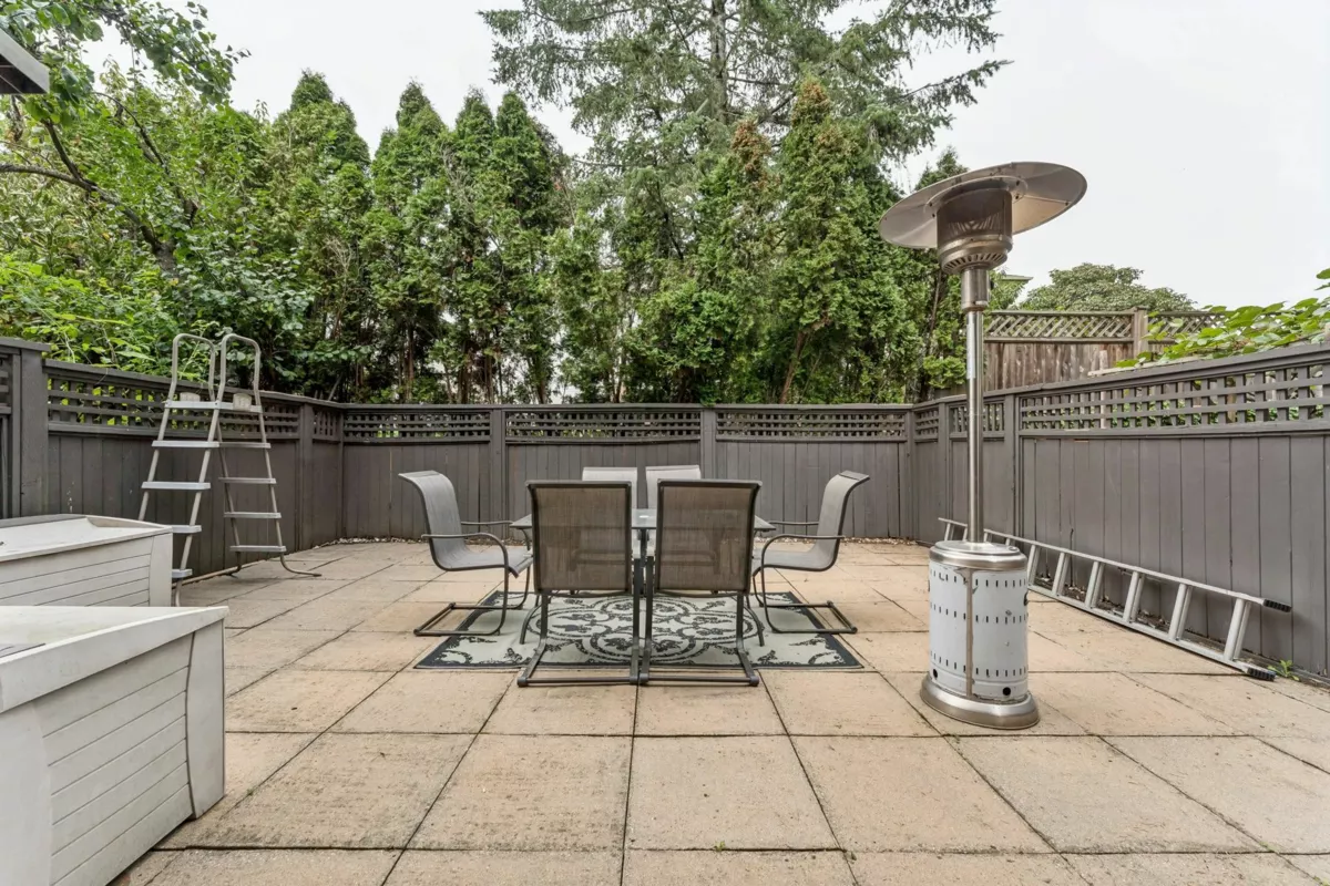 Outdoor Kitchen Photo of 22337 Sharpe Avenue, Richmond, BC