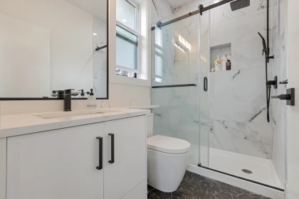 Basement Recreation Room Photo of 12280 70a Avenue, Surrey, BC