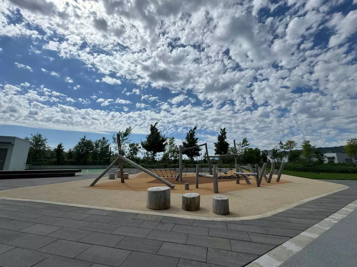 Guest Bathroom Photo of 2605 308 Alderson Avenue, Coquitlam, BC