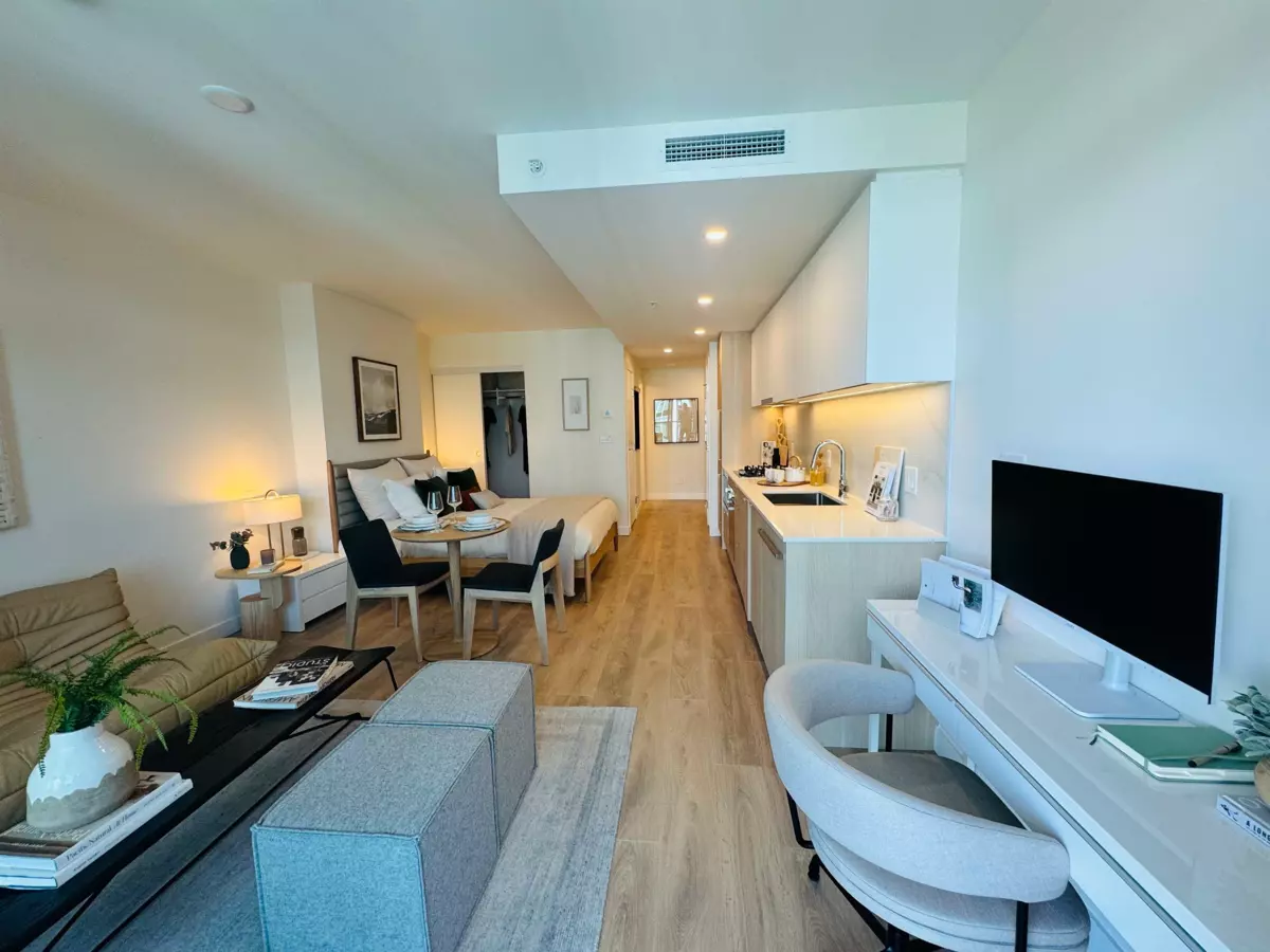 Pantry Photo of 2605 308 Alderson Avenue, Coquitlam, BC