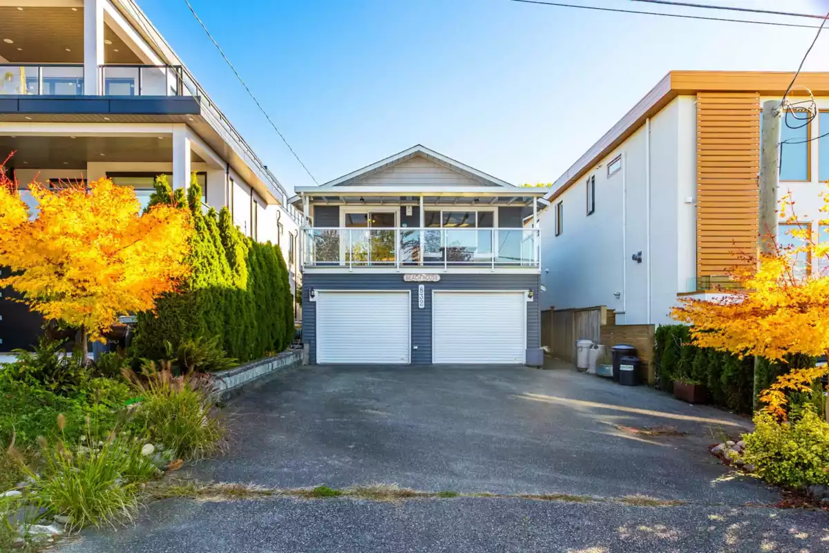 Community Amenities Photo (Clubhouse) of 832 Stevens Street, White Rock, BC