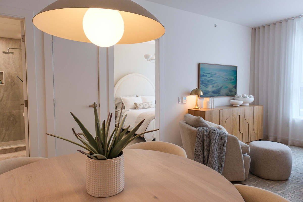 Family Room Photo of 510 423 6th Street, West Vancouver, BC