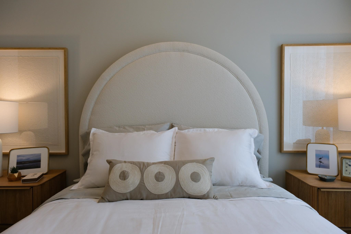 Walk-In Closet Photo of 510 423 6th Street, West Vancouver, BC