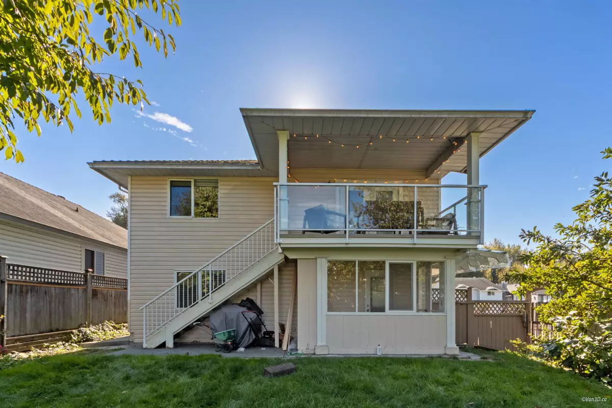 Backyard Photo of 2287 Stafford Avenue, Port Coquitlam, BC