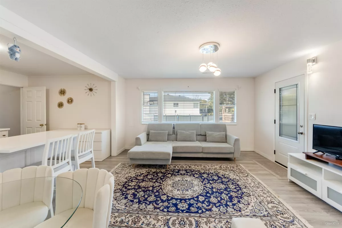 Basement Recreation Room Photo of 2287 Stafford Avenue, Port Coquitlam, BC