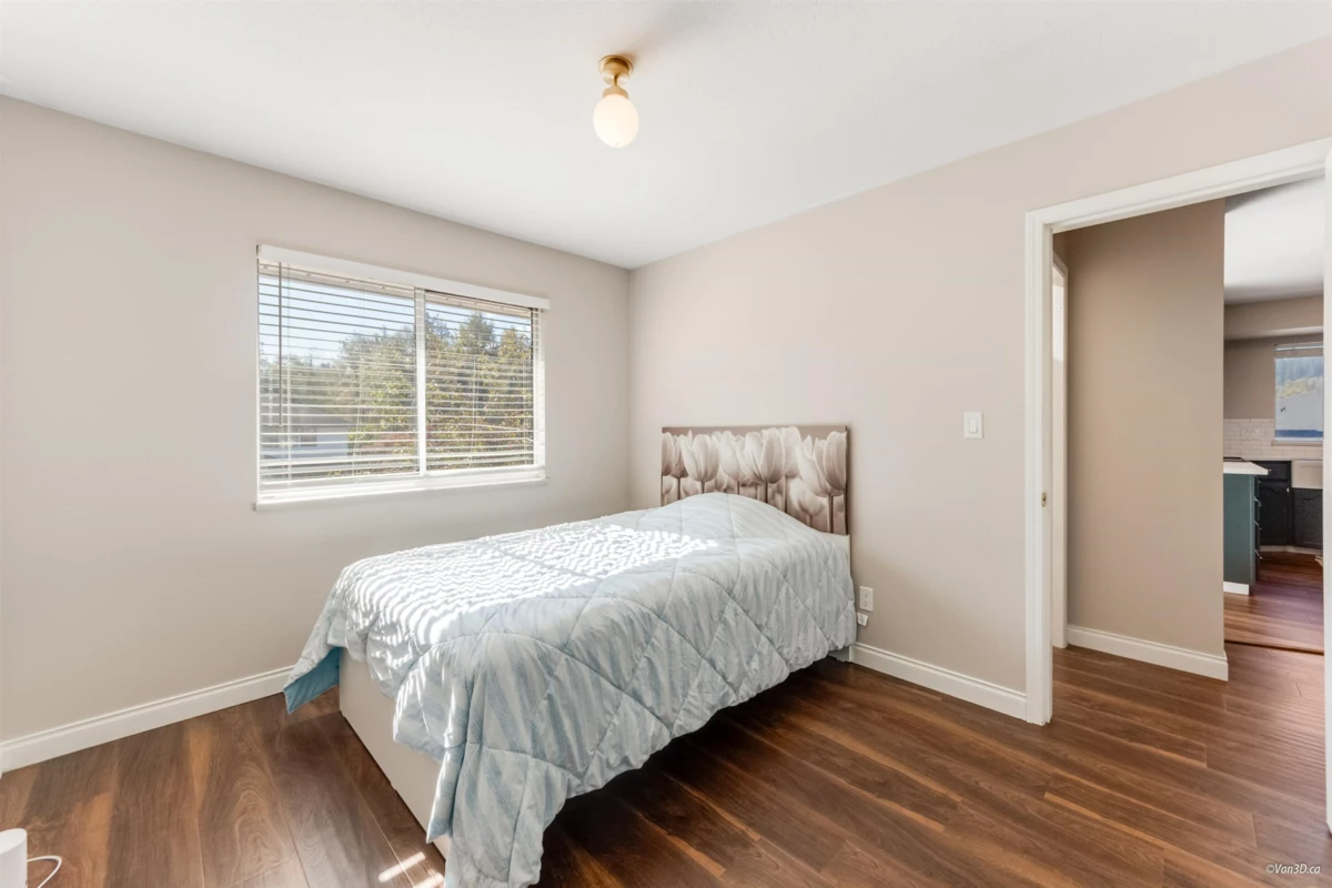 Bedroom 4 Photo of 2287 Stafford Avenue, Port Coquitlam, BC
