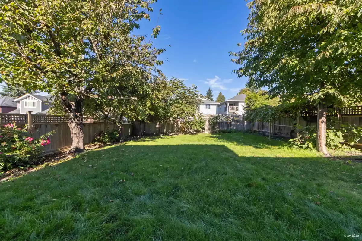 Front Yard Photo of 2287 Stafford Avenue, Port Coquitlam, BC