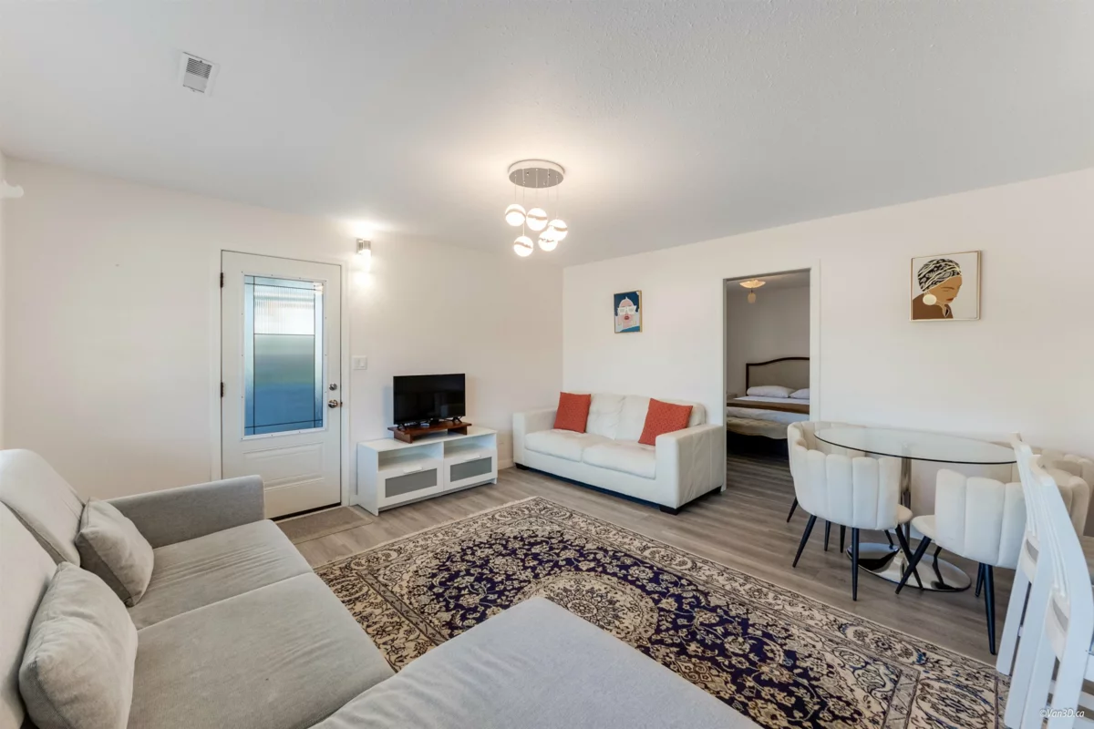 Laundry Room Photo of 2287 Stafford Avenue, Port Coquitlam, BC