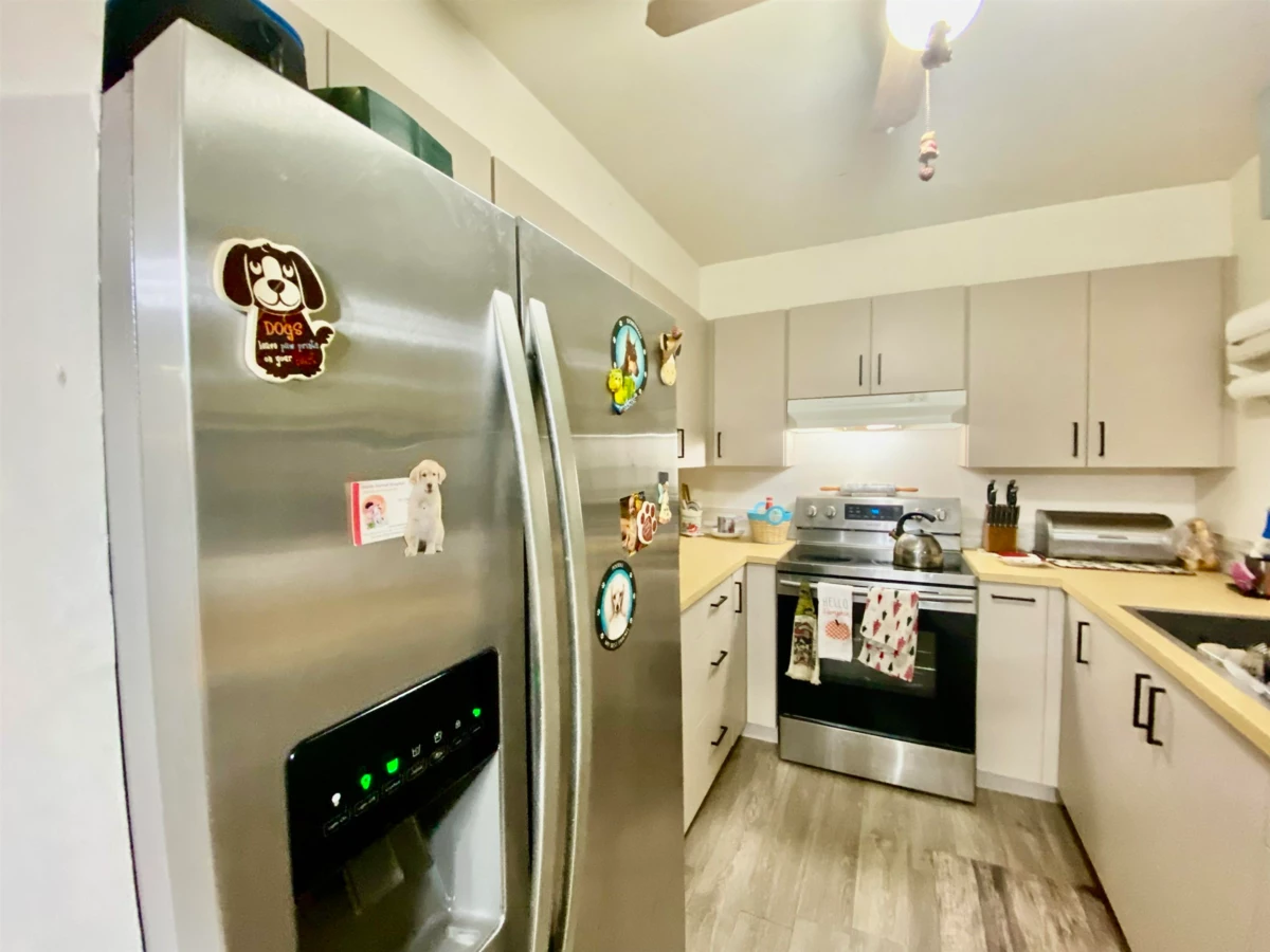 Powder Room Photo of 1134 Chateau Place, Port Moody, BC